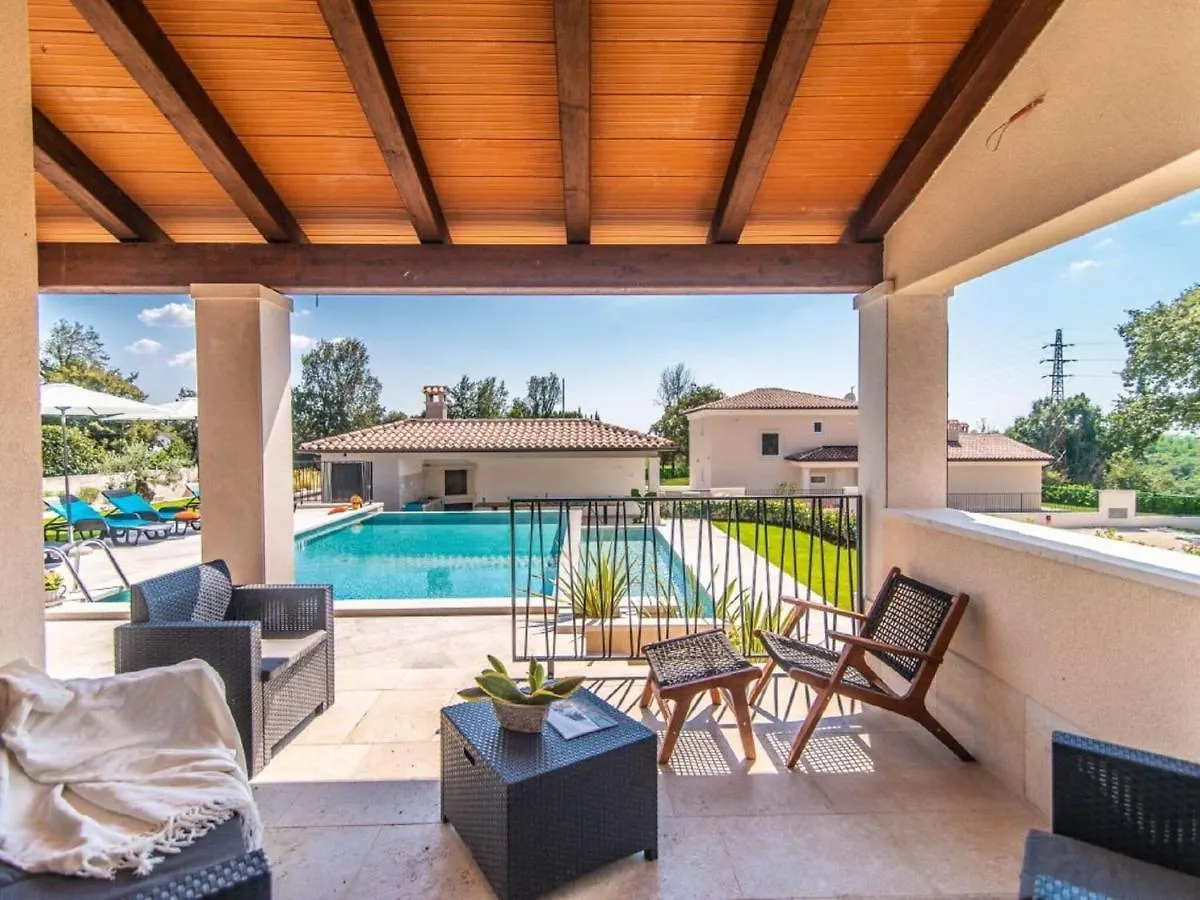 Villa With Swimming Pool And Outdoor Kitchen Svetvincenat 0*,  Croatia